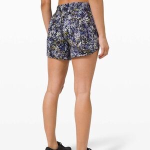 Lululemon Track that short